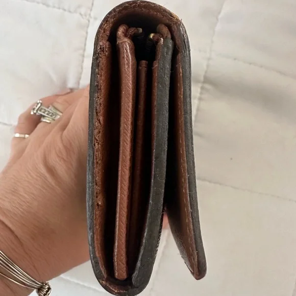 AUTHENTIC LV BI FOLD - Picture 14 of 15